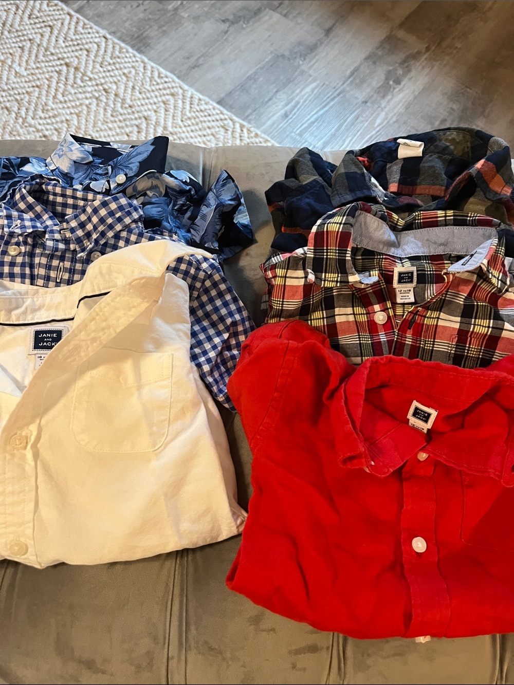 6 Boys Button Down shirts 6-18 months